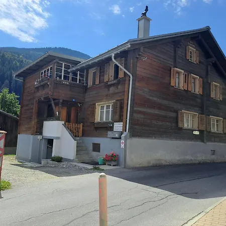 Haus Dani Danis 펜션 *